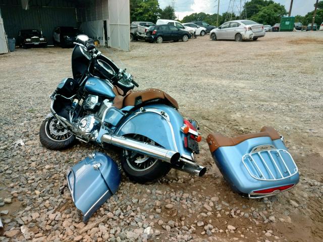 56KTRAAA4G3334342 - 2016 INDIAN MOTORCYCLE CO. ROADMASTER BLUE photo 3