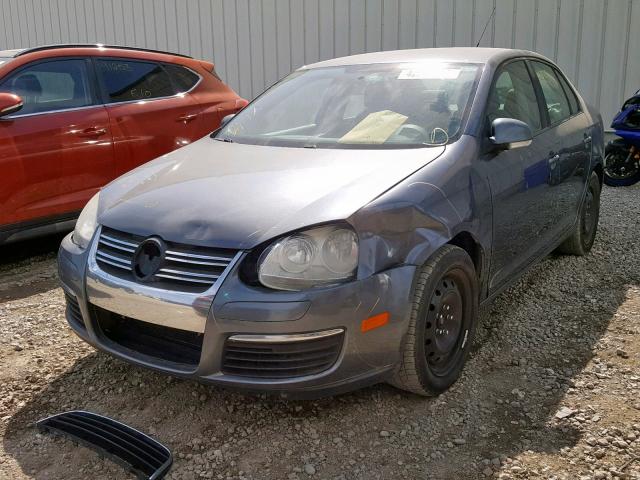 3VWGM31K68M012390 - 2008 VOLKSWAGEN JETTA 2.5L GRAY photo 2