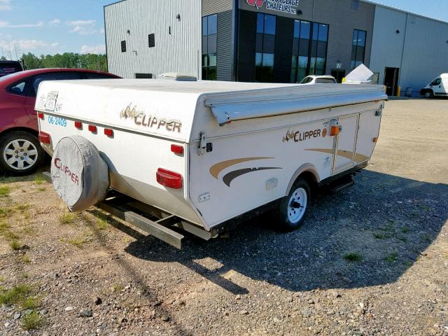 1TC1C220X65002410 - 2006 COACH CLIPPER WHITE photo 4