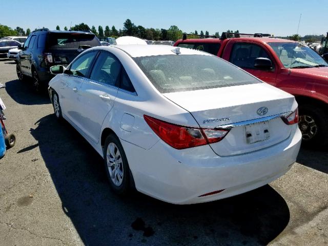 5NPEB4AC4CH398028 - 2012 HYUNDAI SONATA GLS WHITE photo 3