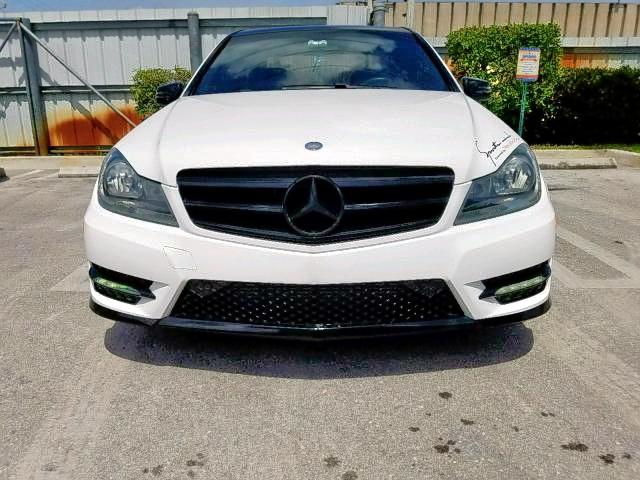 WDDGF4HB8EA956358 - 2014 MERCEDES-BENZ C 250 WHITE photo 10