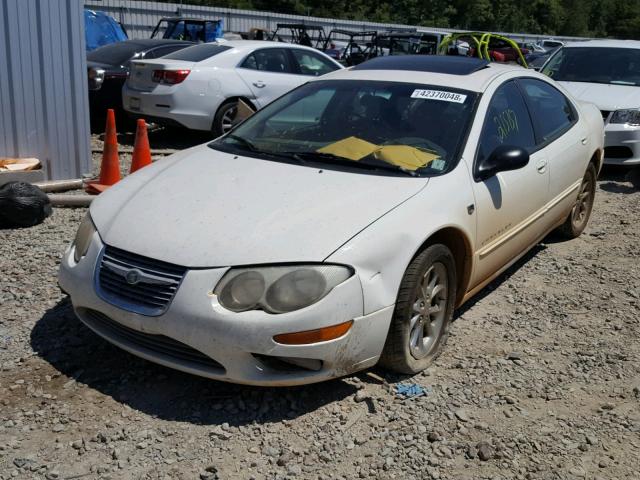 2C3HE66GXYH314861 - 2000 CHRYSLER 300M WHITE photo 2