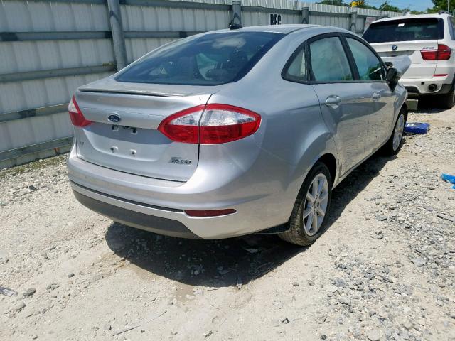 3FADP4BJ2KM107289 - 2019 FORD FIESTA SE SILVER photo 4