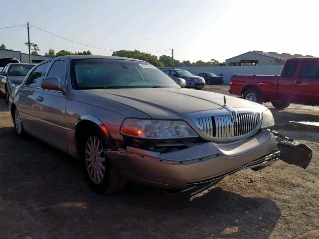 1LNHM82WX3Y621061 - 2003 LINCOLN TOWN CAR S GRAY photo 1