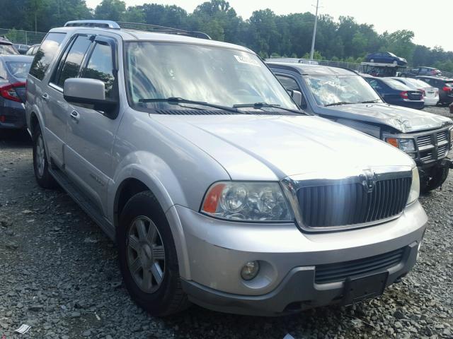 5LMFU28R44LJ39476 - 2004 LINCOLN NAVIGATOR Күміс фото 1