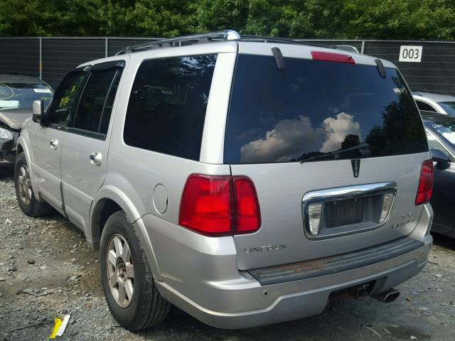 5LMFU28R44LJ39476 - 2004 LINCOLN NAVIGATOR Күміс фото 3