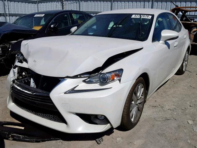 JTHCM1D29G5010721 - 2016 LEXUS IS 300 WHITE photo 2