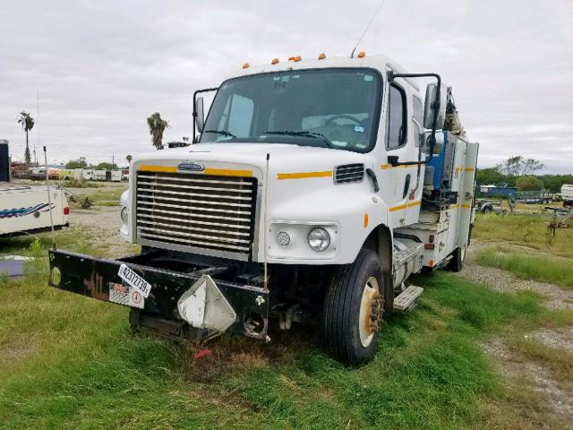 1FVAC2BS9ADAR3169 - 2010 FREIGHTLINER M2 106 HEA WHITE photo 2