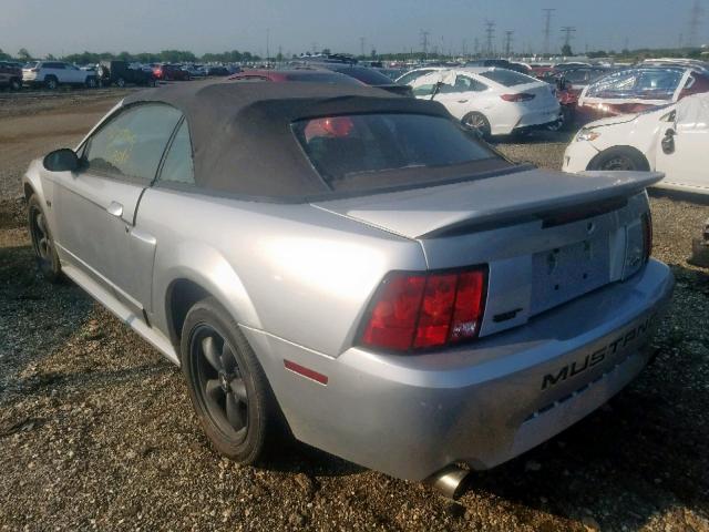 1FAFP45X33F321864 - 2003 FORD MUSTANG GT SILVER photo 3