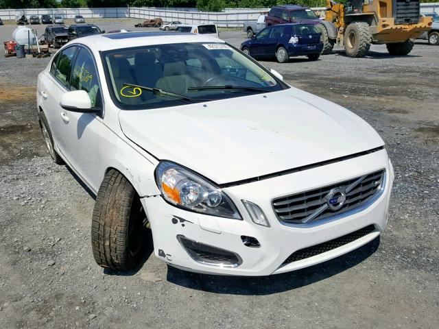 YV1622FS2C2126761 - 2012 VOLVO S60 T5 WHITE photo 1