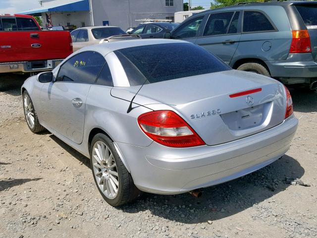 WDBWK54F36F076493 - 2006 MERCEDES-BENZ SLK 280 SILVER photo 3