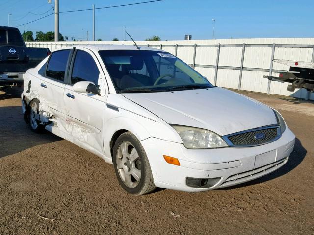 1FAHP34N46W233901 - 2006 FORD FOCUS ZX4 WHITE photo 1