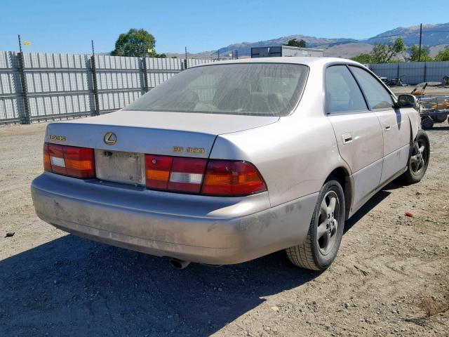 JT8BF22G0V5003132 - 1997 LEXUS ES 300 GOLD photo 4