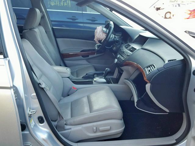 1HGCP2F87CA035619 - 2012 HONDA ACCORD EXL SILVER photo 5