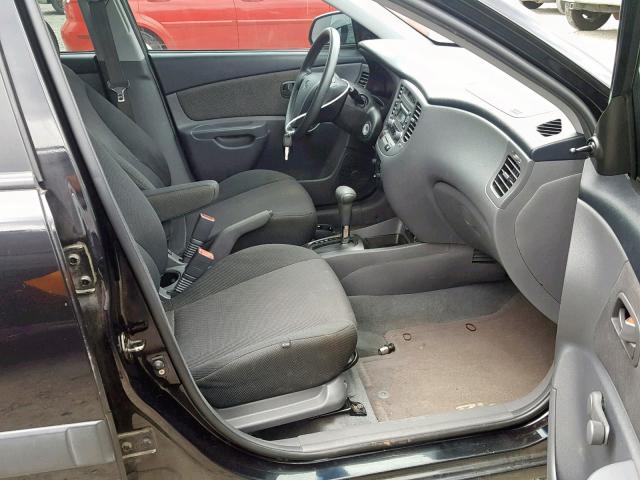 KNADE123166137709 - 2006 KIA RIO BLACK photo 5