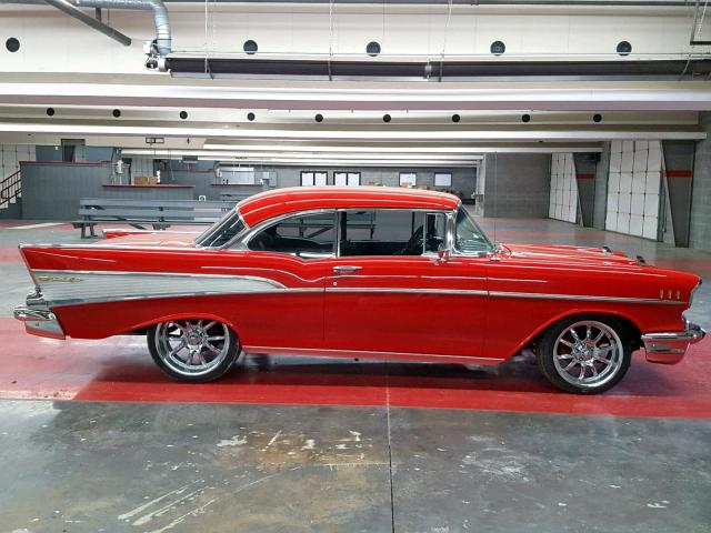 VC57A114349 - 1957 CHEVROLET BEL AIR RED photo 9