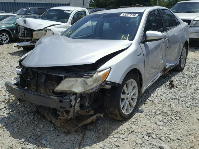 4T1BD1FK3CU006668 - 2012 TOYOTA CAMRY HYBR SILVER photo 2