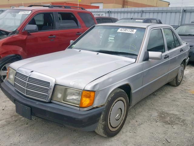 WDBDA28D6PG008122 - 1993 MERCEDES-BENZ 190 E 2.3 GRAY photo 2