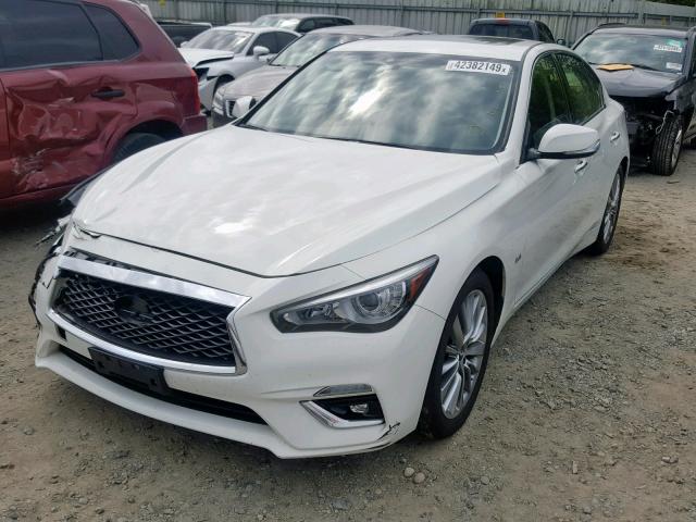 JN1EV7AP7JM360584 - 2018 INFINITI Q50 LUXE WHITE photo 2