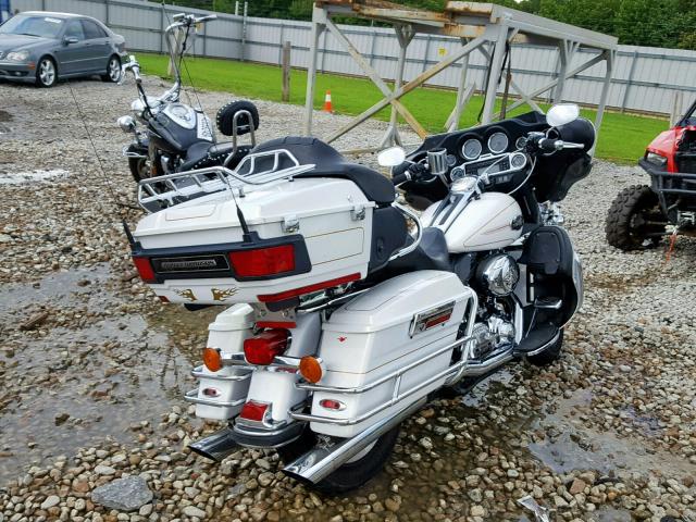 1HD1FC4108Y632435 - 2008 HARLEY-DAVIDSON FLHTCUI WHITE photo 4