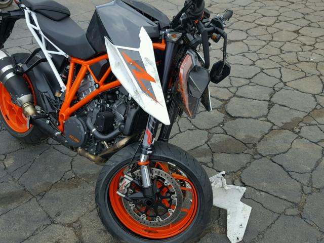 VBKV39404JM981230 - 2018 KTM 1290 SUPER ORANGE photo 9