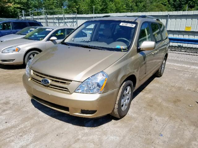 KNDMG4C36A6325485 - 2010 KIA SEDONA LX TAN photo 2