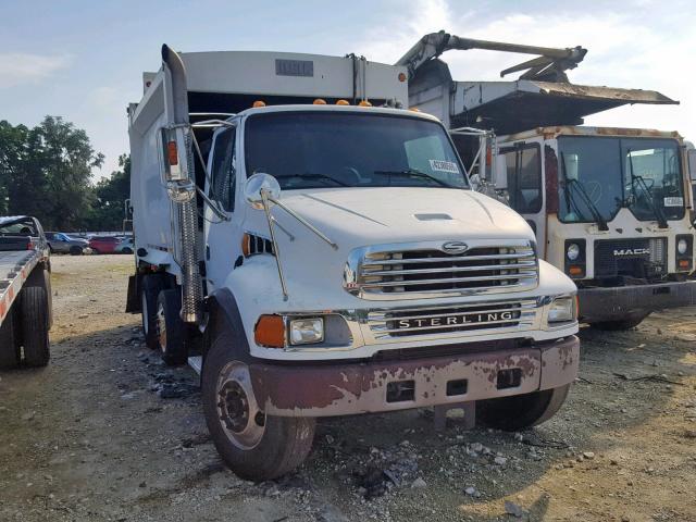 2FZACGDC54AN25318 - 2004 STERLING TRUCK ACTERRA WHITE photo 1