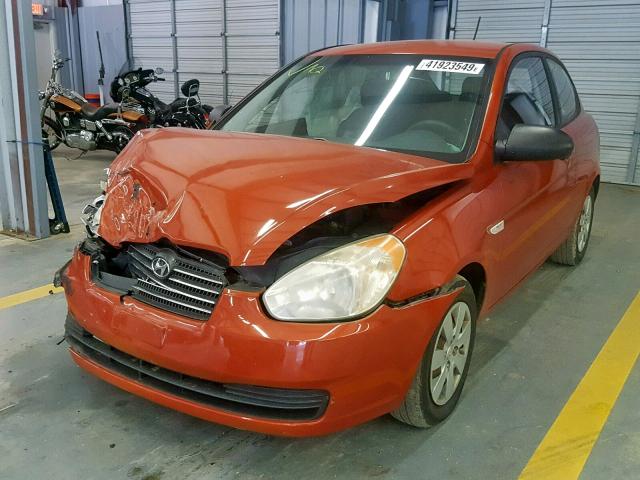 KMHCM36C18U094488 - 2008 HYUNDAI ACCENT GS ORANGE photo 2