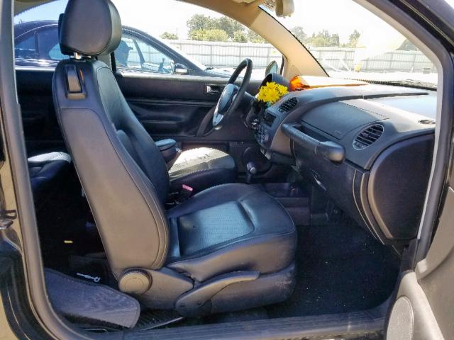 3VWPG31C48M501273 - 2008 VOLKSWAGEN NEW BEETLE შავი ფოტო 5