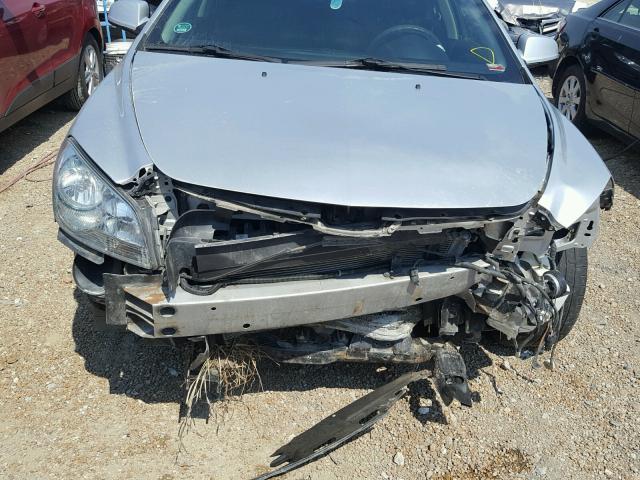 1G1ZC5E09CF186376 - 2012 CHEVROLET MALIBU 1LT 银色 照片 9