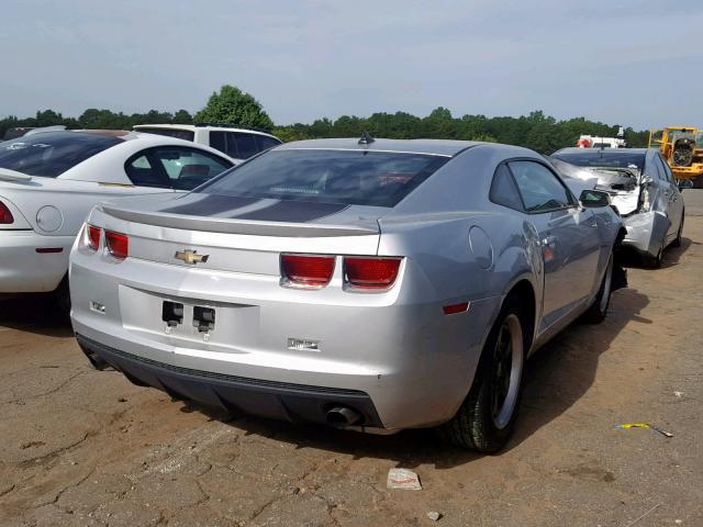 2G1FA1E35D9131185 - 2013 CHEVROLET CAMARO LS SILVER photo 4