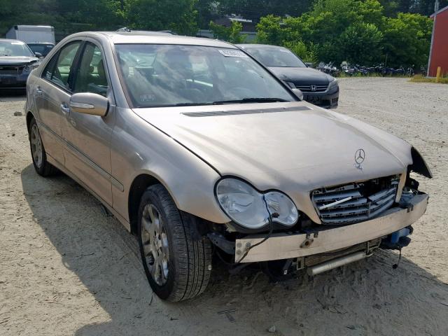 WDBRF84J05F654023 - 2005 MERCEDES-BENZ C 320 4MAT BROWN photo 1