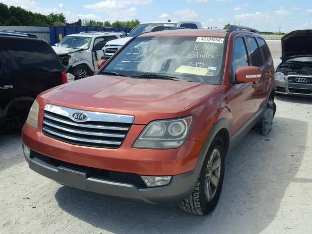 KNDJJ742195016472 - 2009 KIA BORREGO LX ORANGE photo 2