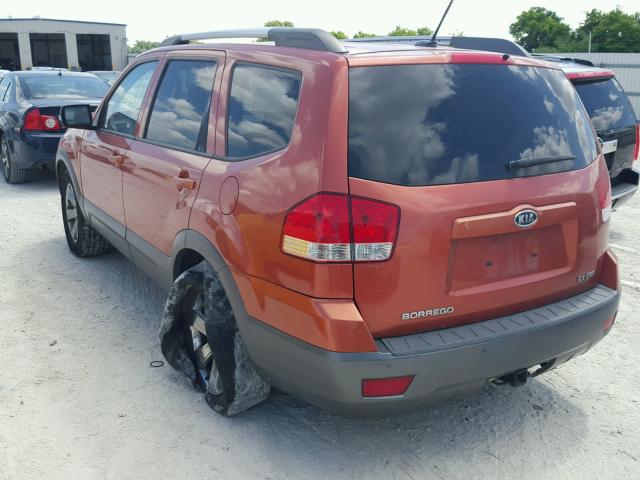 KNDJJ742195016472 - 2009 KIA BORREGO LX ORANGE photo 3