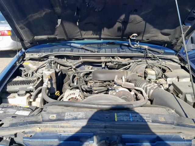 1GNDT13W8X2224461 - 1999 CHEVROLET BLAZER BLUE photo 7