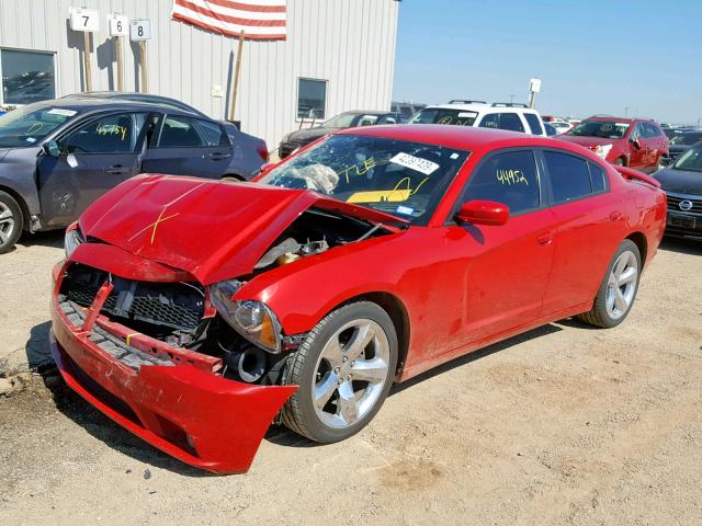 2C3CDXHG7DH563953 - 2013 DODGE CHARGER SX RED photo 2