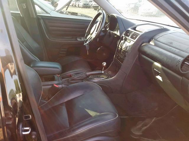 JTHBD192450101409 - 2005 LEXUS IS 300 BLACK photo 5