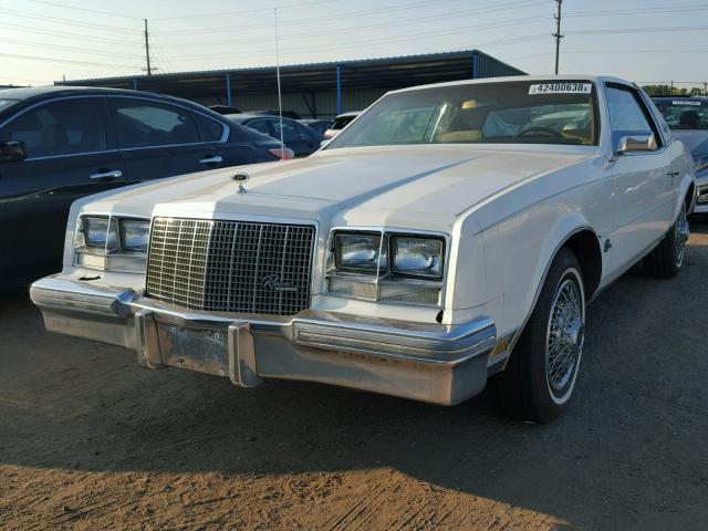 1G4AZ57Y0BE403853 - 1981 BUICK RIVIERA WHITE photo 2