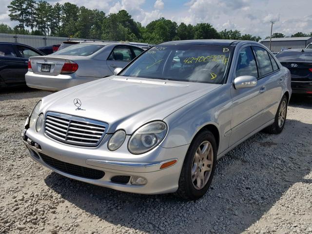 WDBUF65J83A318546 - 2003 MERCEDES-BENZ E 320 SILVER photo 2