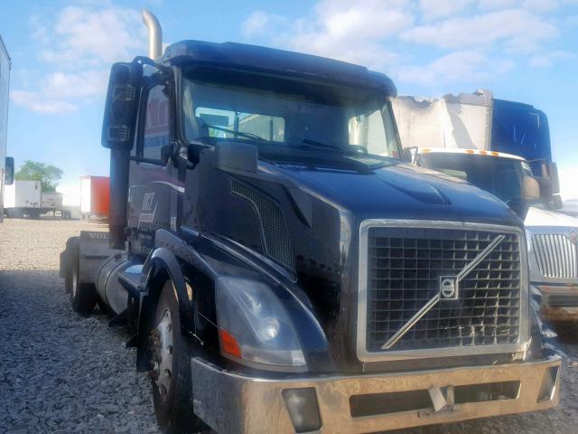 4V4NC9EH2FN922673 - 2015 VOLVO VN VNL BLACK photo 1