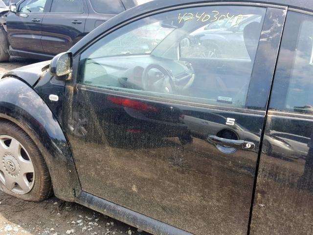 3VWCC21C2YM464468 - 2000 VOLKSWAGEN NEW BEETLE შავი ფოტო 9