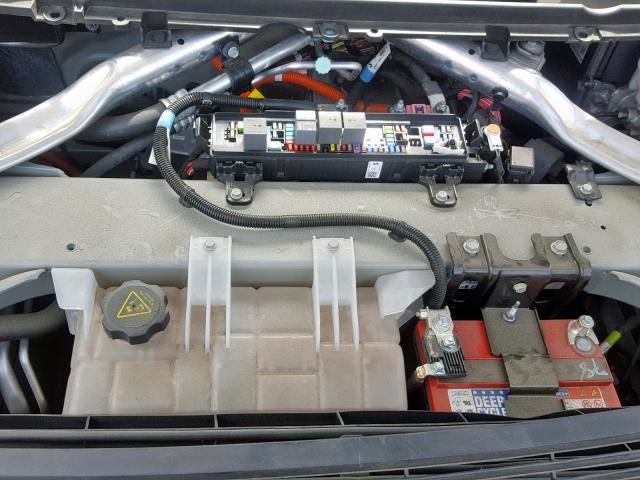 5YJSA1E18HF185635 - 2017 TESLA MODEL S أبيض صورة 7