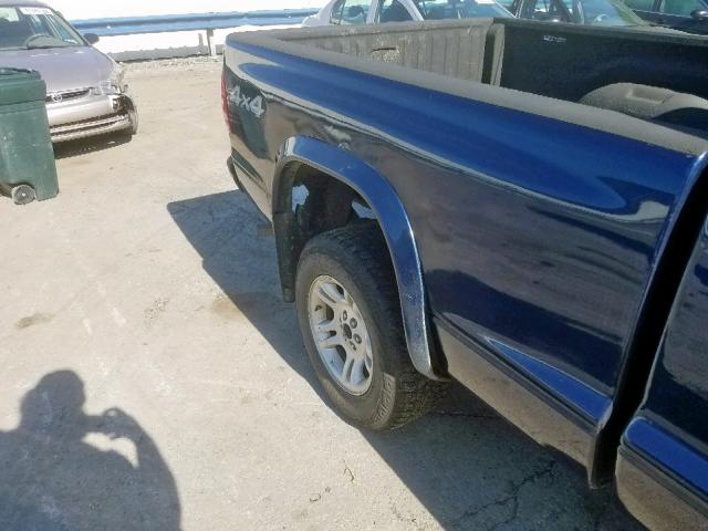 1D7HG12K24S633523 - 2004 DODGE DAKOTA SXT BLUE photo 9