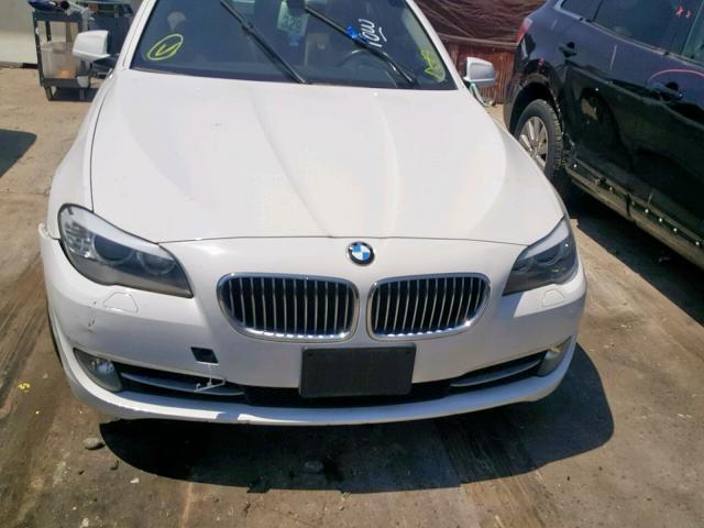 WBAXH5C52DD109809 - 2013 BMW 528 XI WHITE photo 9