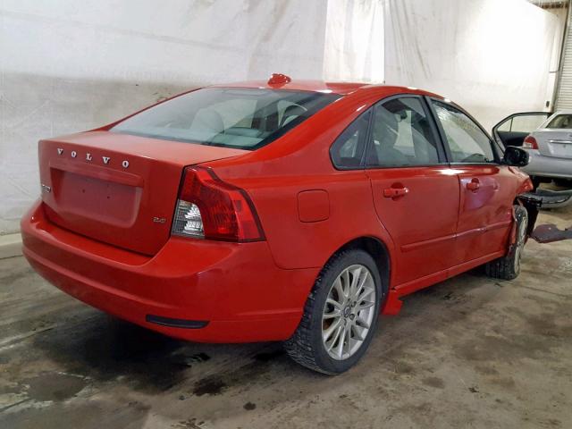 YV1382MS0A2492851 - 2010 VOLVO S40 2.4I RED photo 4