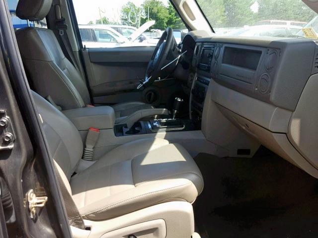 1J8HG48N46C352536 - 2006 JEEP COMMANDER BROWN photo 5