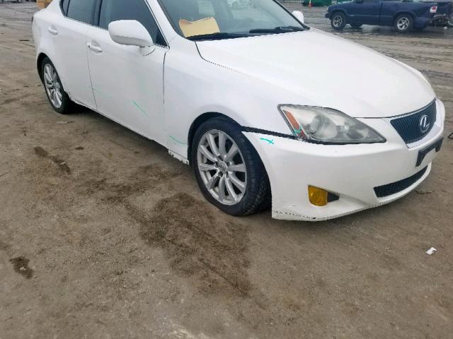 JTHBK262X82070790 - 2008 LEXUS IS 250 WHITE photo 9