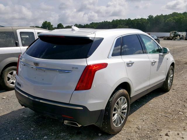 1GYKNDRS3HZ152734 - 2017 CADILLAC XT5 LUXURY WHITE photo 4