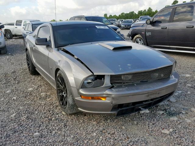 1ZVHT82H185195016 - 2008 FORD MUSTANG GT SILVER photo 1