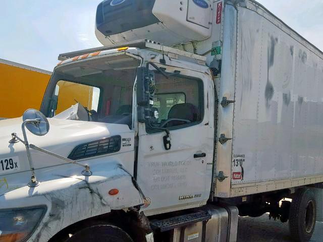 5PVNE8JL2J4S50171 - 2018 HINO 258/268 WHITE photo 9